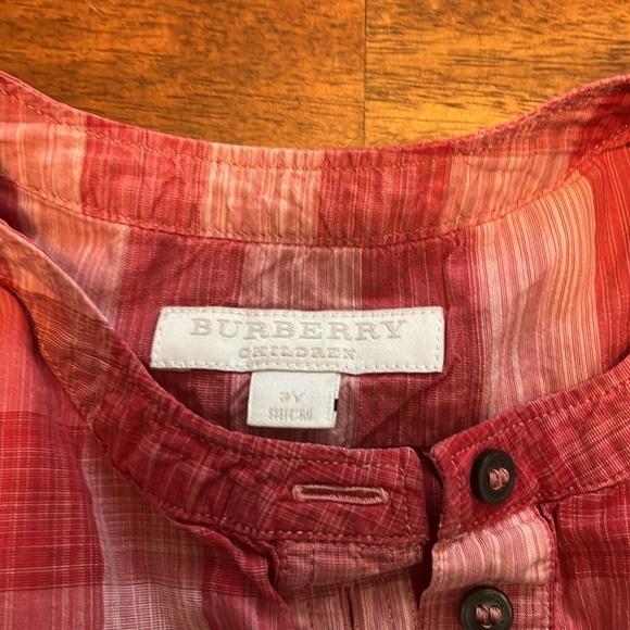 Burberry Children pink blouse size 3 - like new - Picture 2 of 5